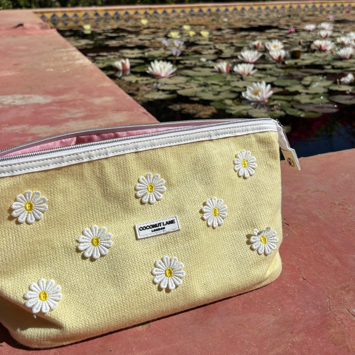 Magic Lifestyle Pouch - Buttercup Bloom