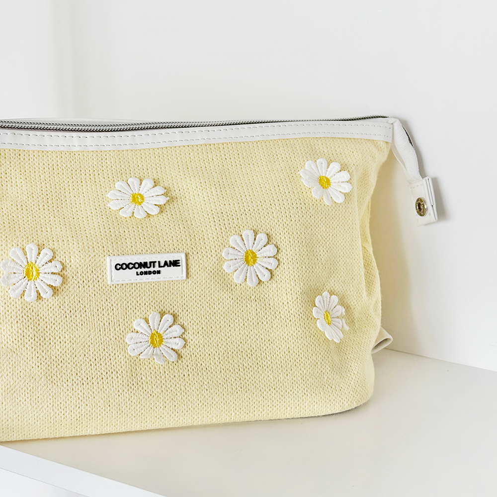 Magic Lifestyle Pouch - Buttercup Bloom